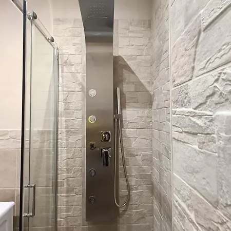 Le 2 Volte Tatil Evi Carmiano (Apulia)